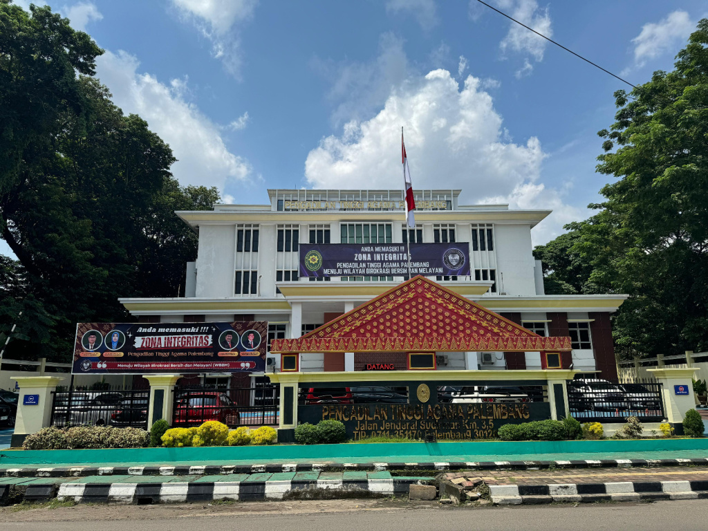 FOTO GEDUNG KANTOR.jpg